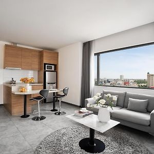 Executive One-Bedroom Twin Room